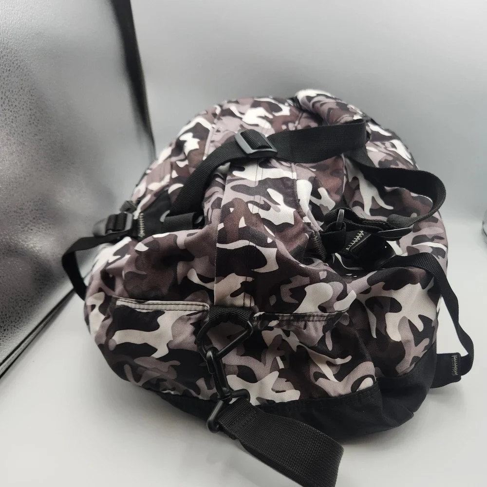 Jansport Camo Duffel Bag 20″‎ × 12″ Weekend Travel Gym Shoulder Strap
